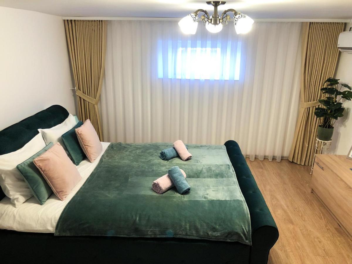 Ultra Central Apartment, Free Parking Oradea - Stray Cats Экстерьер фото